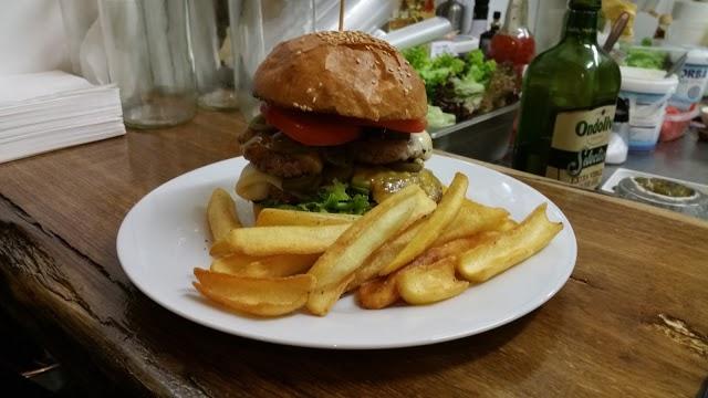 KARLS grill 'n' bar